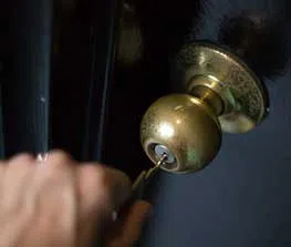 Millington TN Locksmith Store Millington, TN 901-471-0138 Millington TN Locksmith Store Millington, TN 901-471-0138 - 13-Key-Broke-In-Lock
